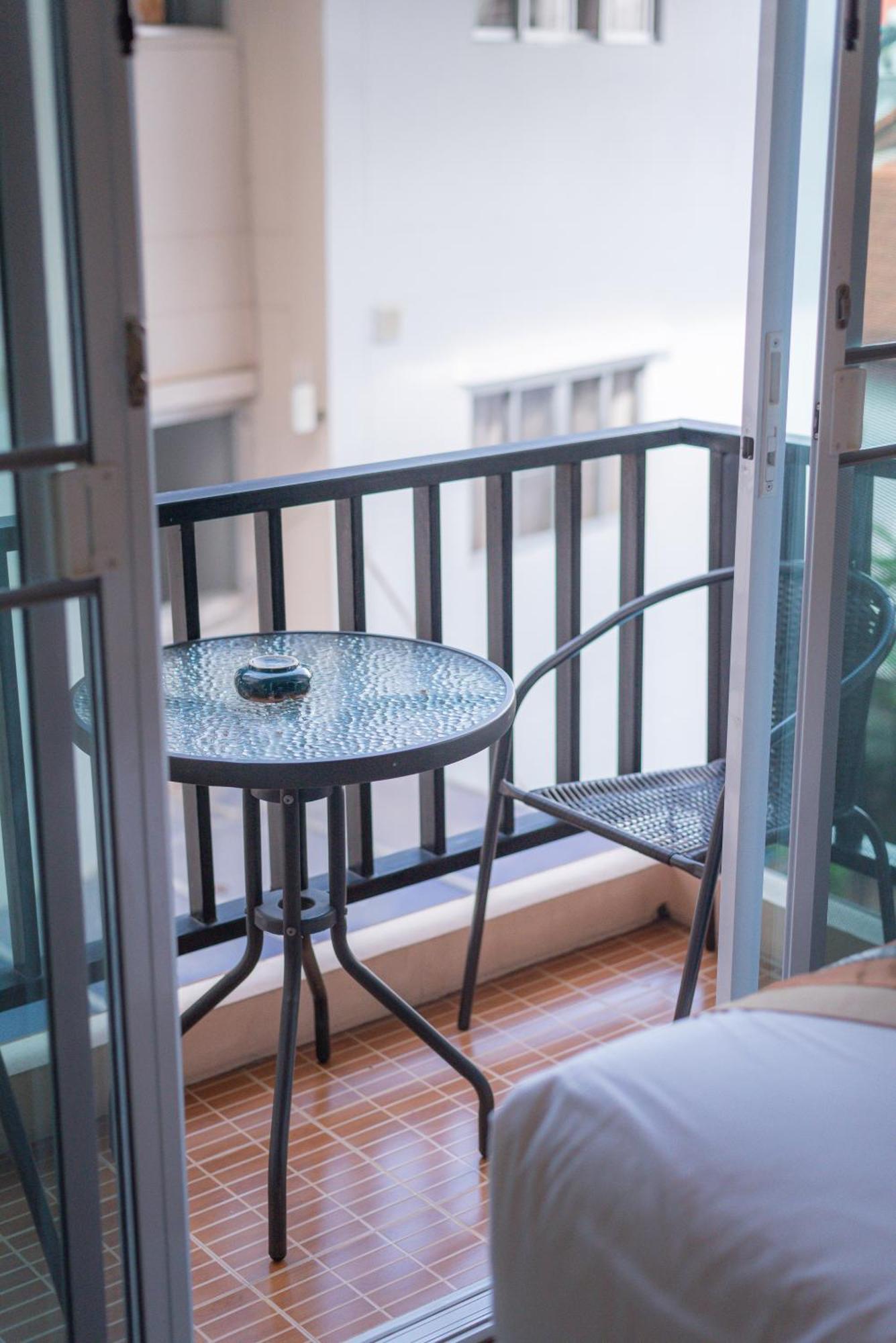 Hotel Manee Cool Mueang Chiang Mai Exterior foto