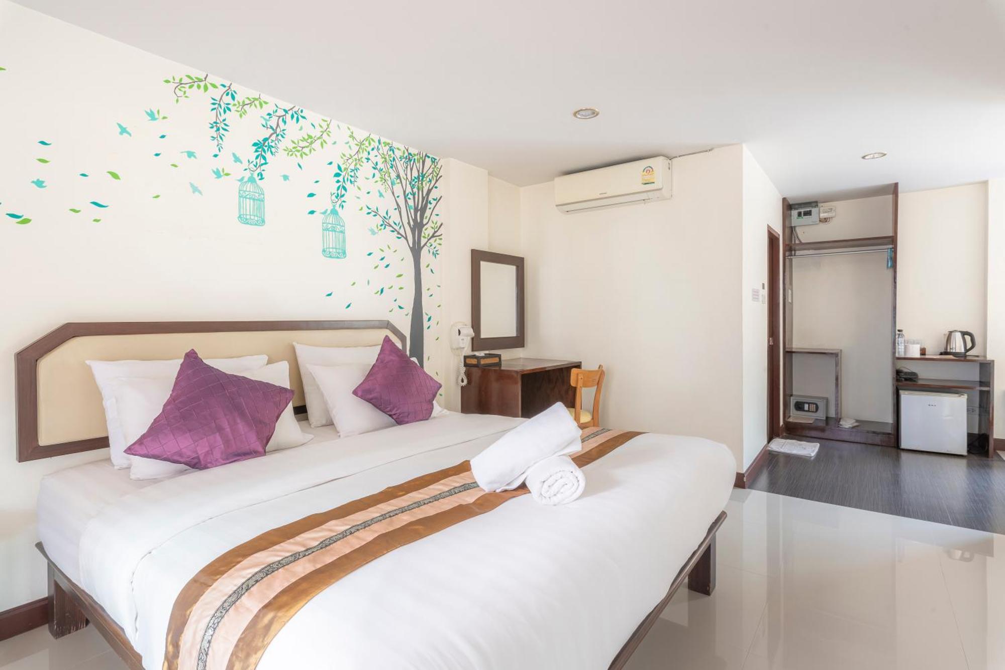 Hotel Manee Cool Mueang Chiang Mai Exterior foto