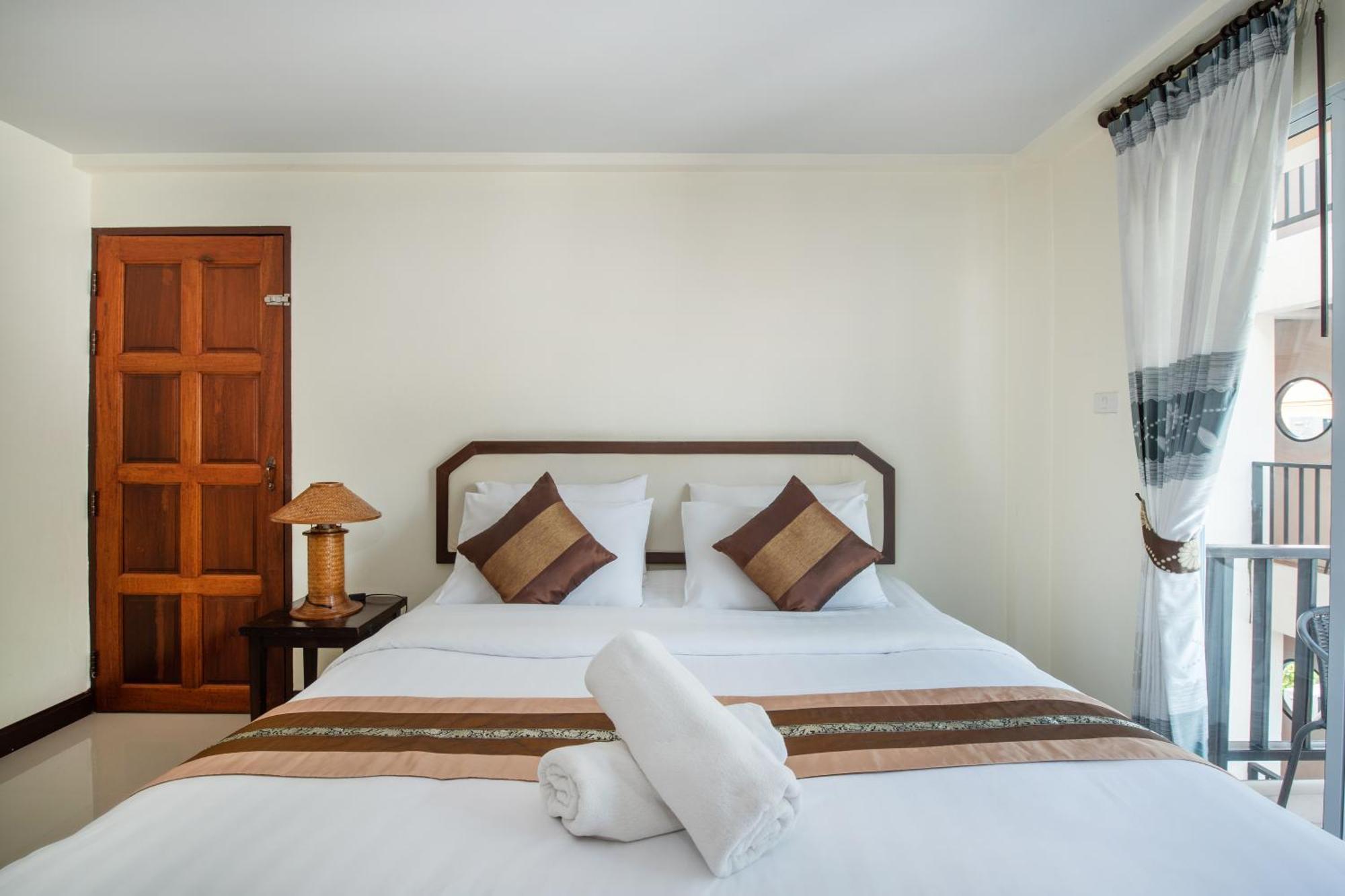 Hotel Manee Cool Mueang Chiang Mai Exterior foto