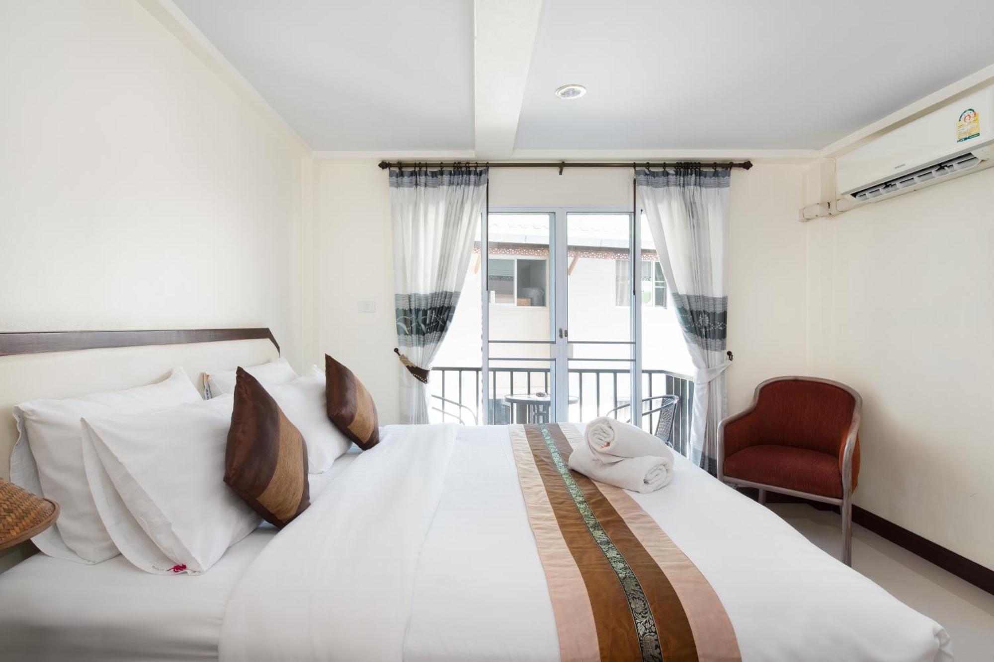 Hotel Manee Cool Mueang Chiang Mai Exterior foto