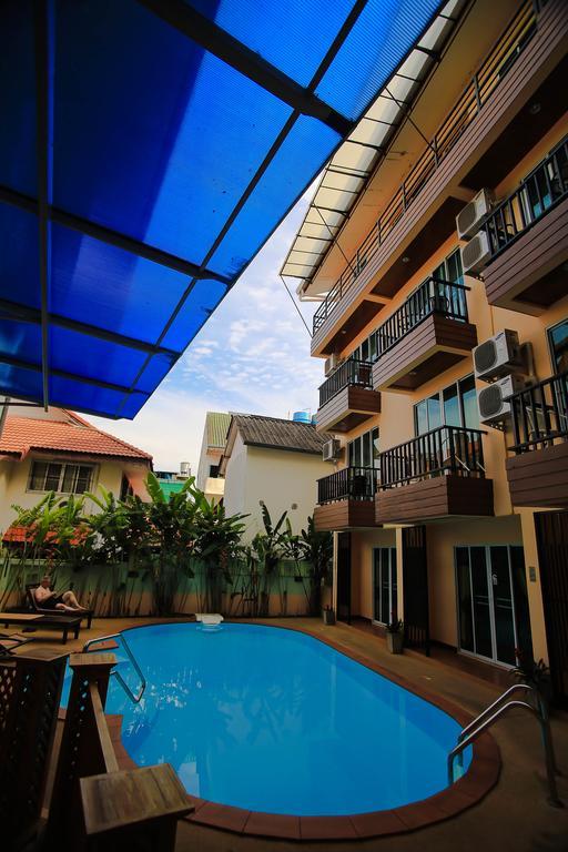 Hotel Manee Cool Mueang Chiang Mai Exterior foto