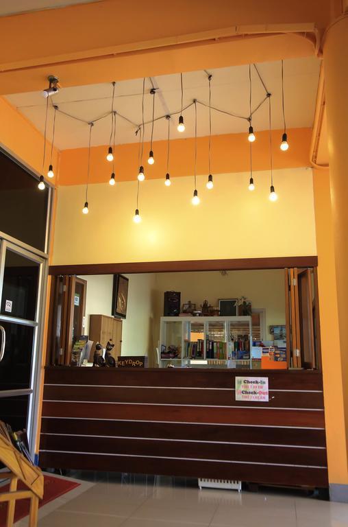 Hotel Manee Cool Mueang Chiang Mai Exterior foto